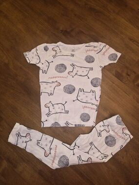 Carter's Creme Cow Print Short Sleeve Pajama Set 5T